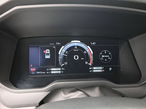 Used 2024 Toyota Tundra Limited w/ TRD Off-Road Package AWD/4WD image 11