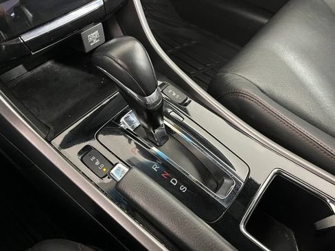 Used 2017 Honda Accord Sport Special Edition image 29