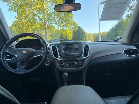 Used 2019 Chevrolet Equinox LT FWD image 5