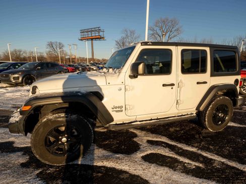 Used 2020 Jeep Wrangler Unlimited Sport S image 3