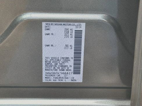 Used 2025 Nissan Leaf S FWD image 12