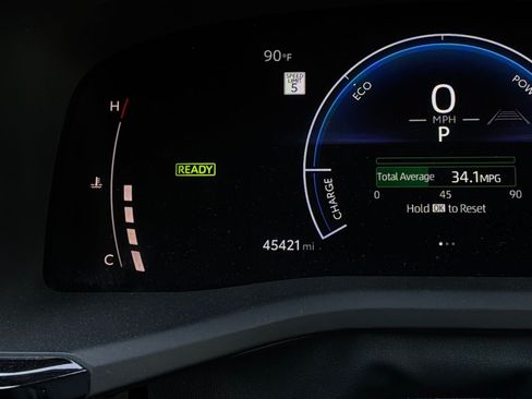Used 2025 Toyota Camry LE w/ Convenience Package AWD/4WD image 40