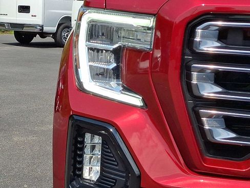 Used 2021 GMC Sierra 1500 AT4 AWD/4WD image 9