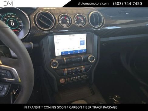 Used 2021 Ford Mustang Shelby GT500 w/ Carbon Fiber Track Pack RWD image 4