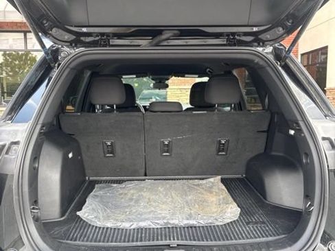 Used 2026 Chevrolet Equinox LT w/ LPO, Floor Liner Package FWD image 15