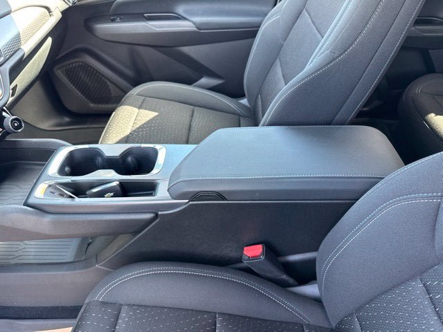 Used 2025 Chevrolet Equinox EV LT FWD image 16