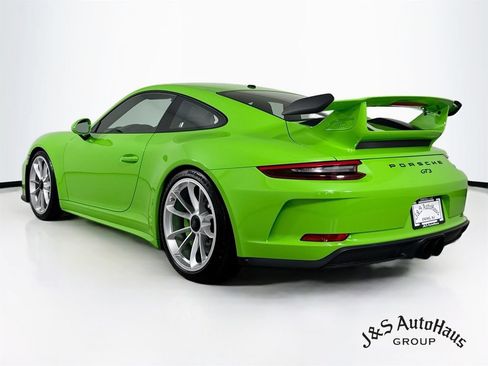 Used 2018 Porsche 911 GT3 RWD image 5