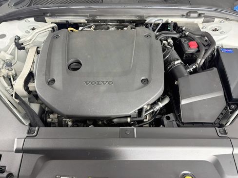 Certified 2023 Volvo S90 B6 Plus w/ Protection Package Premier AWD/4WD image 32