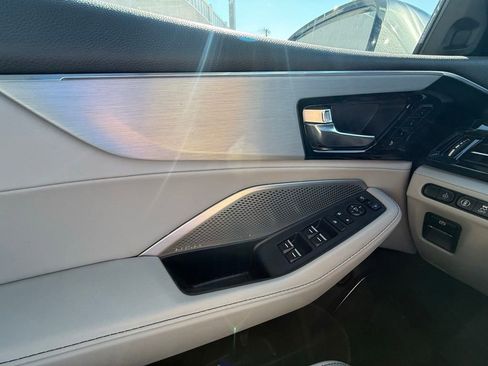 Used 2024 Acura MDX FWD w/ Technology Package image 22