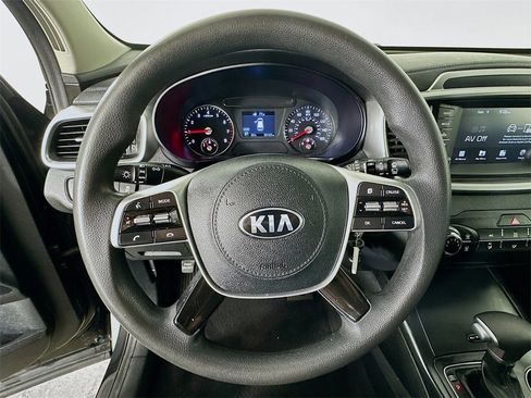 Certified 2020 Kia Sorento LX image 23