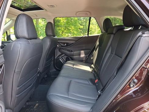 Used 2024 Subaru Outback Limited AWD/4WD image 10