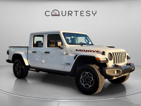 Used 2022 Jeep Gladiator Mojave w/ LED Lighting Group image 7