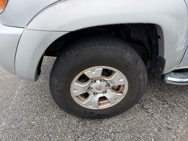 Used 2006 Toyota Tacoma PreRunner RWD image 4