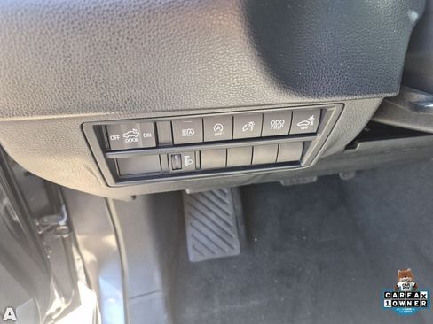 Used 2023 Toyota Tundra SR5 w/ SR5 Convenience Package AWD/4WD image 18