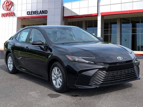 New 2026 Toyota Camry LE FWD image 2