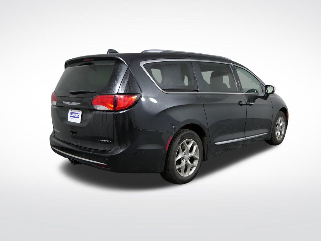 Used 2019 Chrysler Pacifica Limited FWD image 3