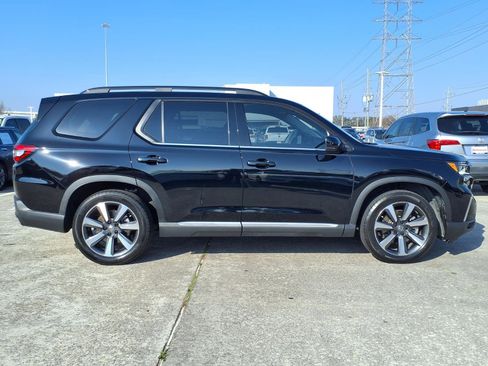 Used 2025 Honda Pilot Touring image 26