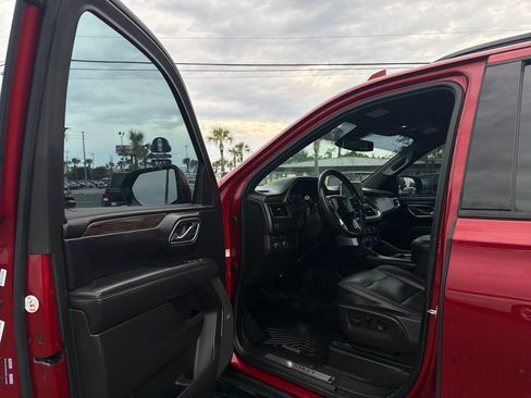 Used 2021 Chevrolet Suburban Z71 AWD/4WD image 8
