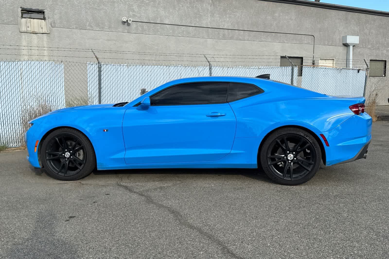 Used 2023 Chevrolet Camaro LT RWD image 2