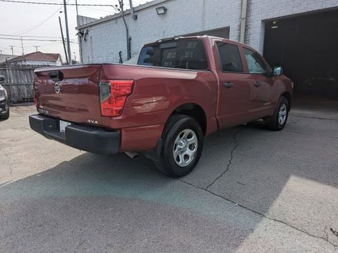 Used 2017 Nissan Titan S AWD/4WD image 7