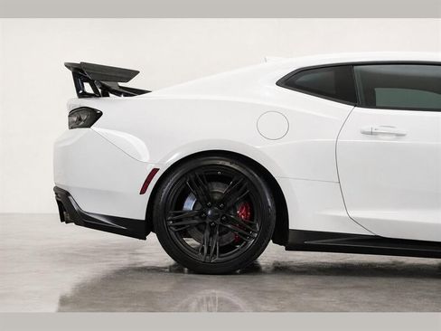Used 2018 Chevrolet Camaro ZL1 RWD image 3