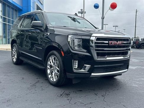 Used 2022 GMC Yukon SLT w/ SLT Premium Package image 4