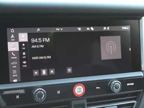 New 2025 Porsche Macan image 18