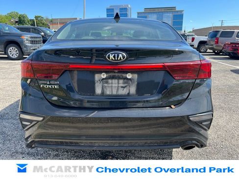Used 2020 Kia Forte LXS FWD image 4