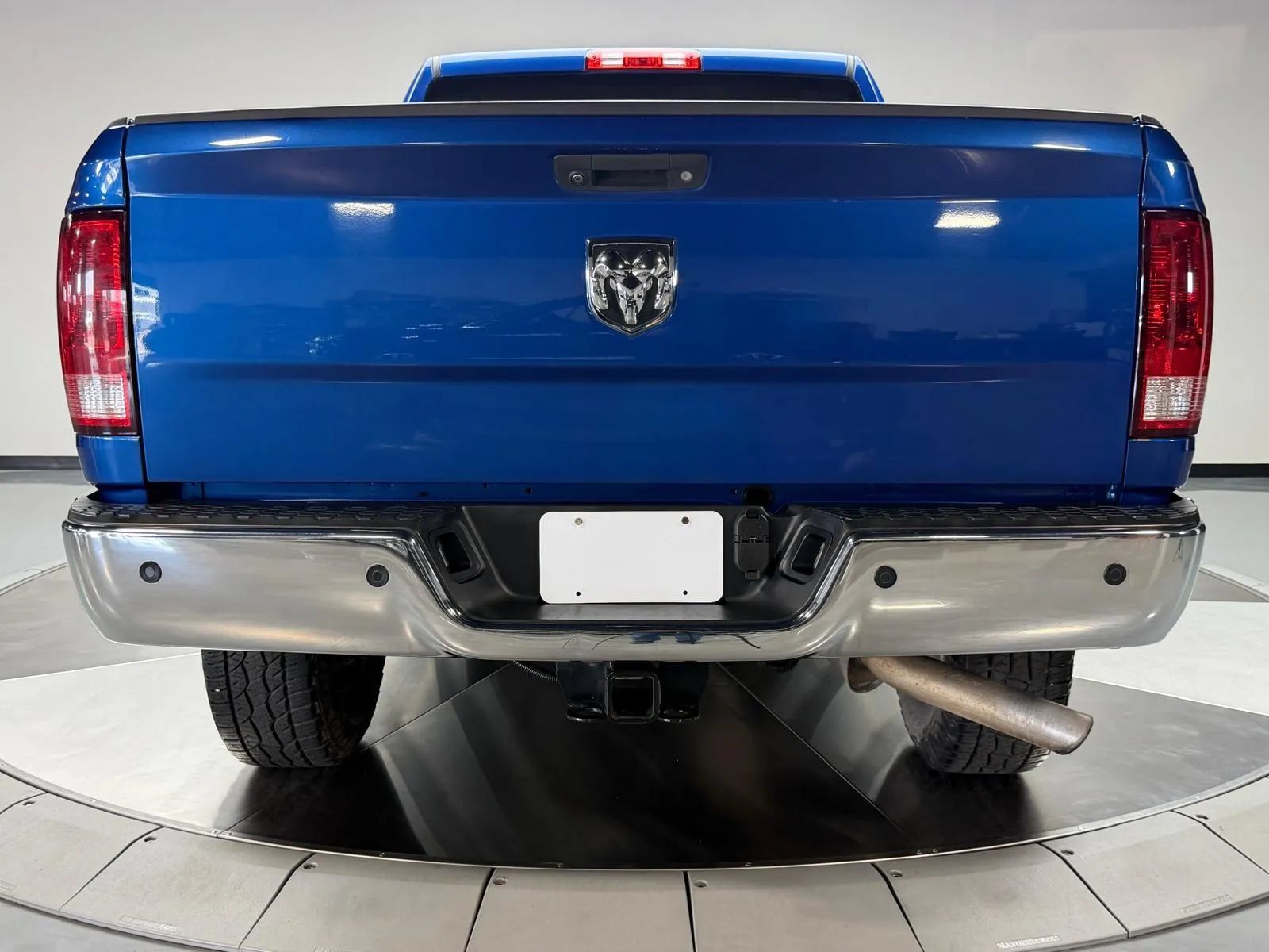Used 2018 RAM 2500 Tradesman w/ Chrome Appearance Group RWD image 5