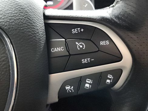 Used 2016 Dodge Charger R/T image 38