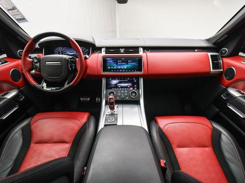 Used 2022 Land Rover Range Rover Sport SVR image 13