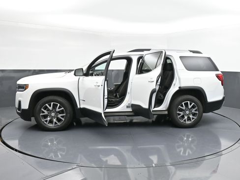 Used 2023 GMC Acadia SLE w/ Driver Convenience Package image 37