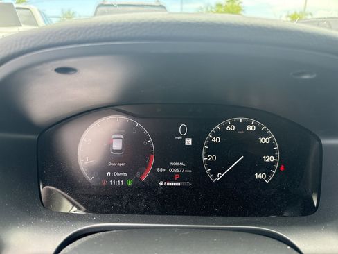Used 2025 Honda HR-V EX-L image 15