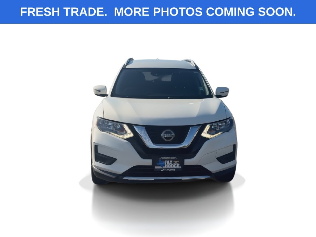 Used 2019 Nissan Rogue S w/ Special Edition Package FWD image 3