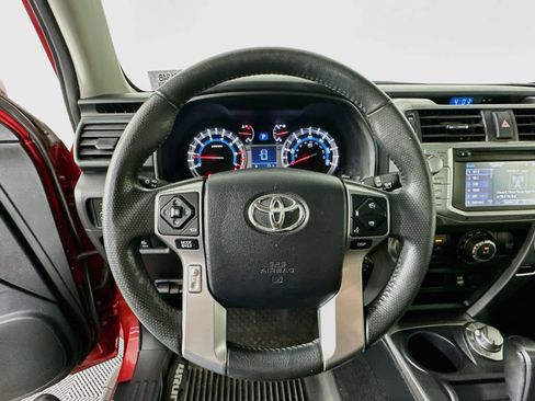 Used 2016 Toyota 4Runner 4WD image 11