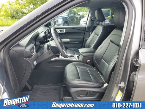 Certified 2023 Ford Explorer Limited w/ Hybrid Equipment Group 310A AWD/4WD image 10