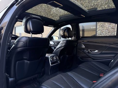 Used 2016 Mercedes-Benz S 550 Sedan image 19