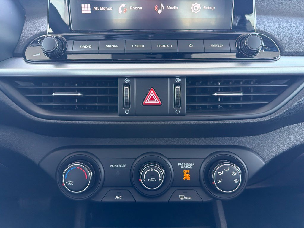 Used 2023 Kia Forte LXS w/ LXS Technology Package FWD image 15