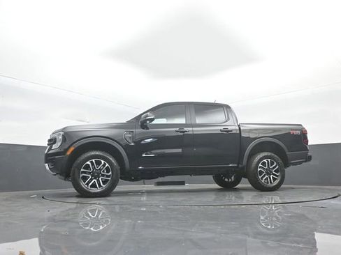 New 2025 Ford Ranger Lariat w/ FX4 Off-Road Package image 32