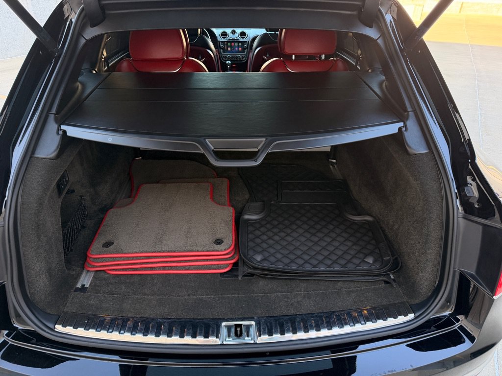 Used 2018 Bentley Bentayga AWD/4WD image 31