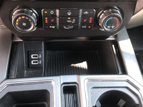 Used 2018 Ford F150 XLT w/ Equipment Group 302A Luxury AWD/4WD image 22