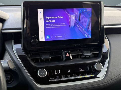 Used 2025 Toyota Corolla Cross LE image 23