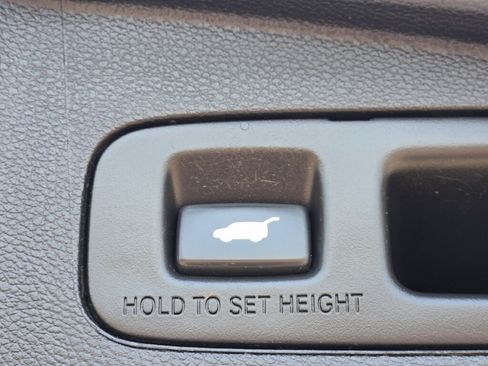 Used 2020 Honda CR-V Touring image 14