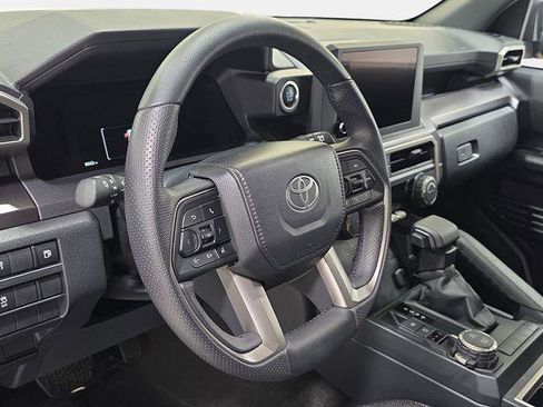 Certified 2026 Toyota 4Runner SR5 AWD/4WD image 12