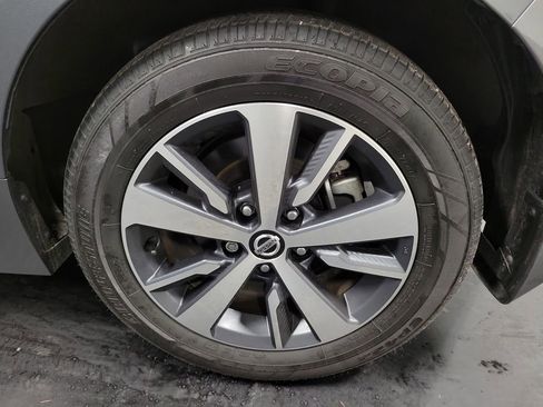 Used 2020 Nissan Leaf S Plus image 10