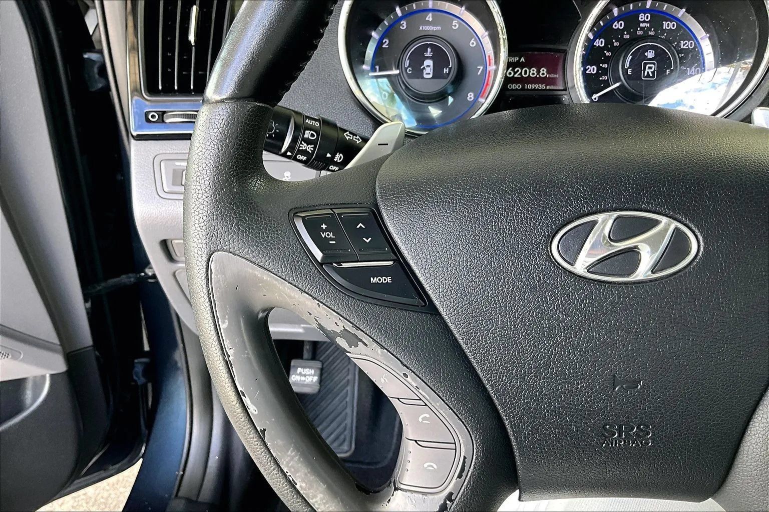 Used 2011 Hyundai Sonata Limited w/ Navigation Pkg 5 FWD image 10