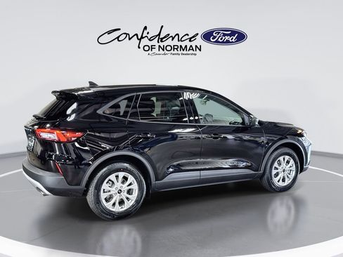 New 2026 Ford Escape Active FWD image 9