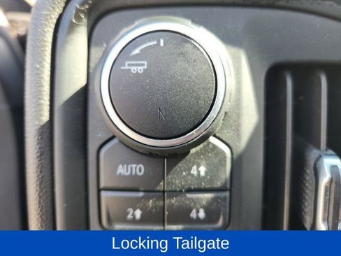 Used 2020 Chevrolet Silverado 1500 Custom Trail Boss w/ Custom Convenience Package image 24