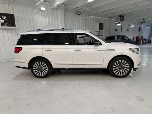 Used 2019 Lincoln Navigator Reserve w/ Cargo Package image 6