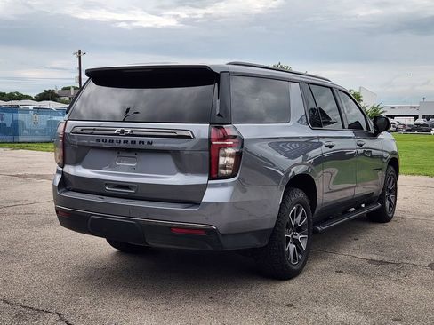 Used 2022 Chevrolet Suburban Z71 AWD/4WD image 4